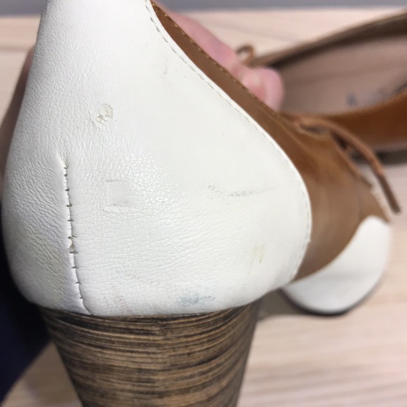 Vintage leather saddle shoe heels - Picture 10 of 10